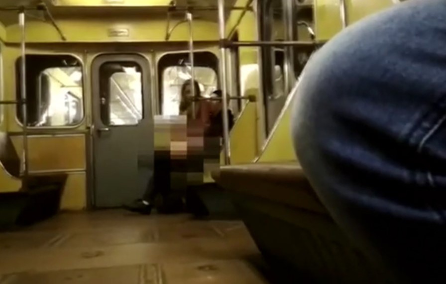 Смотреть секс в метро ▶️ 2000 лучших xxx роликов по этому запросу