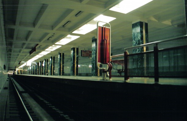 Правила выживания на путях метрополитена