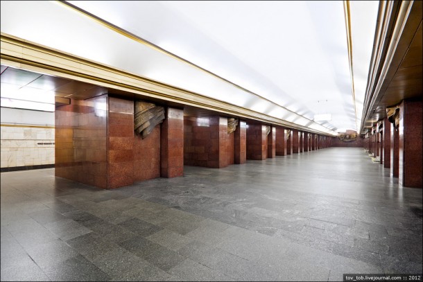 В Киевском метрополитене женщина родила ребенка