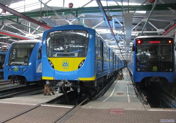 В ближайшем будущем поезда киевского метро на Троещину не пойдут