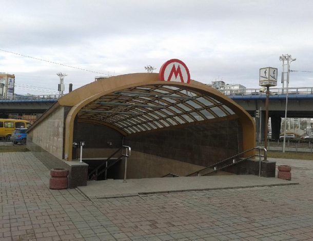 Минтранс не указ. В Омске начали сносить метрополитен