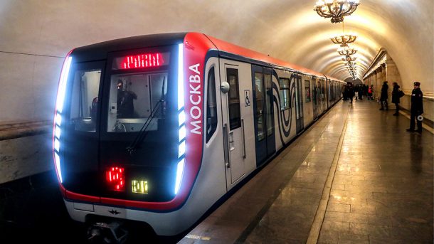 В Москве набрали первую группу женщин для обучения на машинистов метрополитена