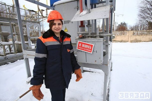 Как девушка-электромеханик обеспечивает движение поездов