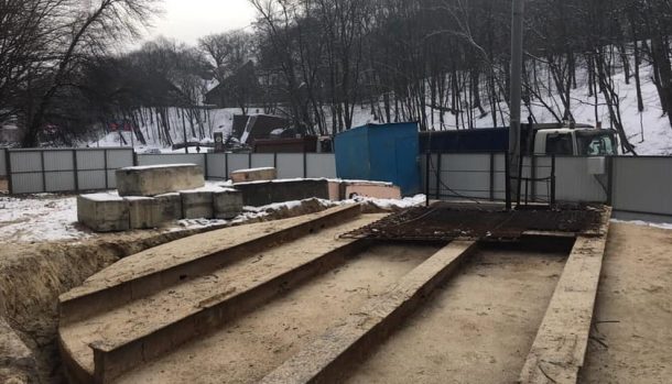 В Киеве началось строительство площадок для метро на Виноградарь