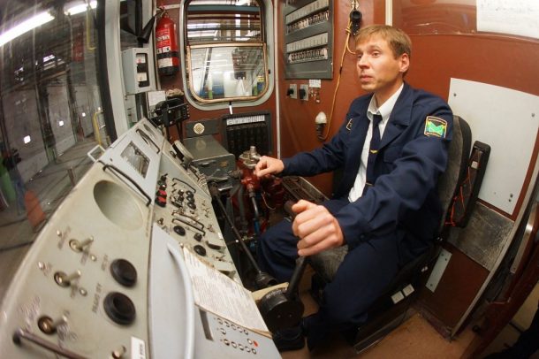 Для сотрудников Екатеринбургского метрополитена сошьют новую форму